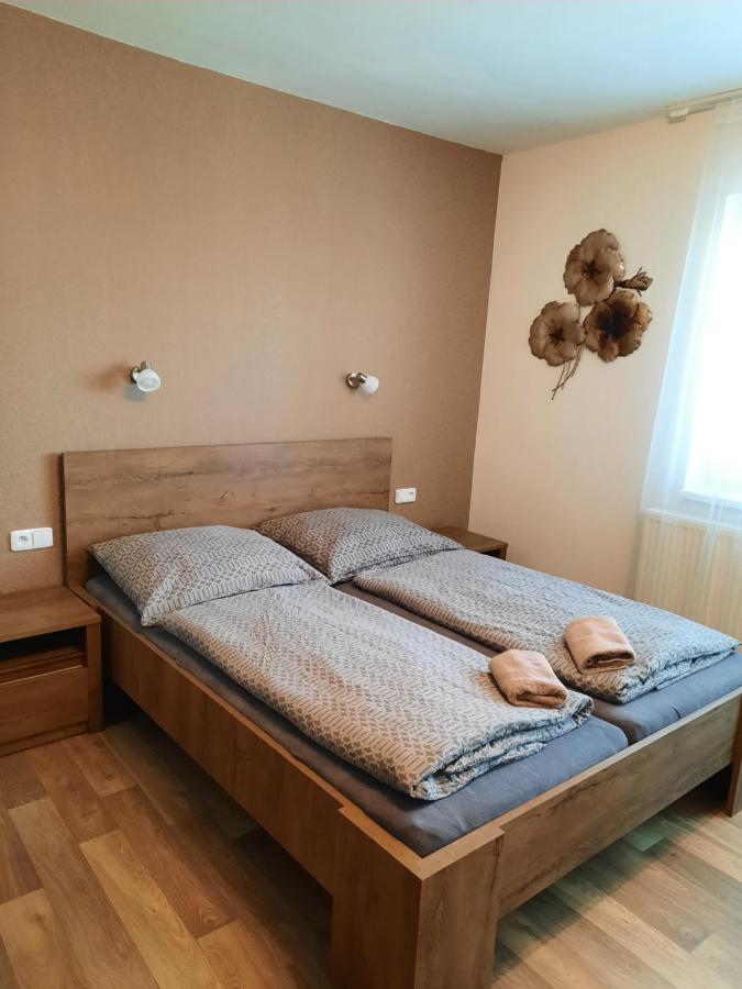 Apartmany Moravia Milovice  Buitenkant foto