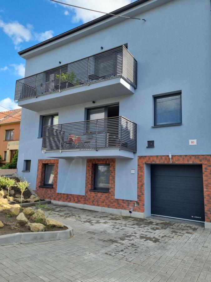 Apartmany Moravia Milovice  Buitenkant foto